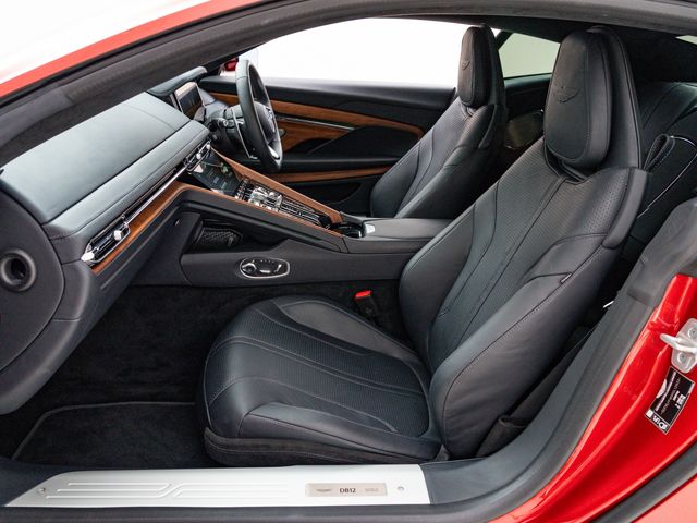 ASTON MARTIN ASTON MARTIN 2024