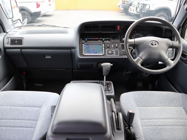 TOYOTA HIACE van 1.25t 2WD 2003