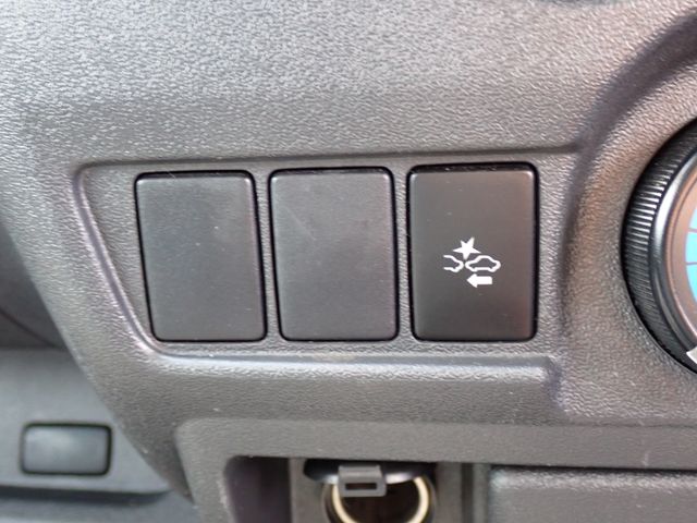 TOYOTA HIACE van 2WD 2018