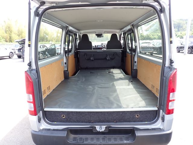 TOYOTA HIACE van 2WD 2018