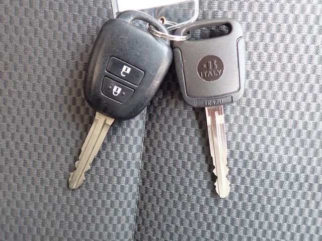 TOYOTA HIACE van 2WD 2018