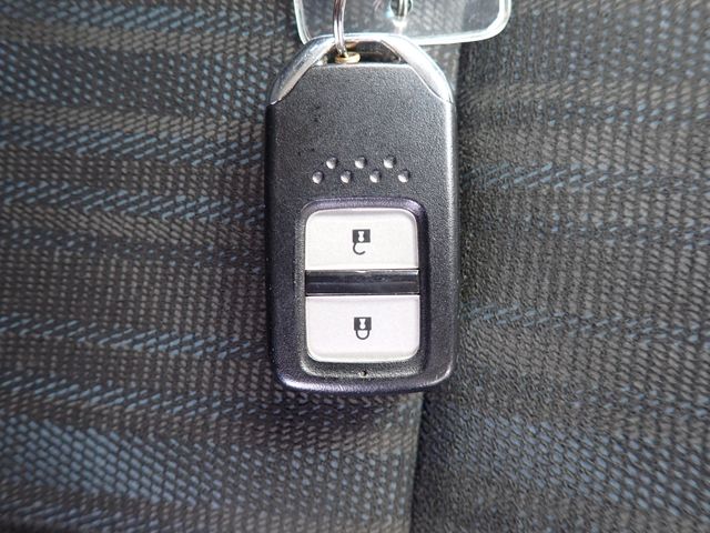 HONDA SHUTTLE HYBRID 2022