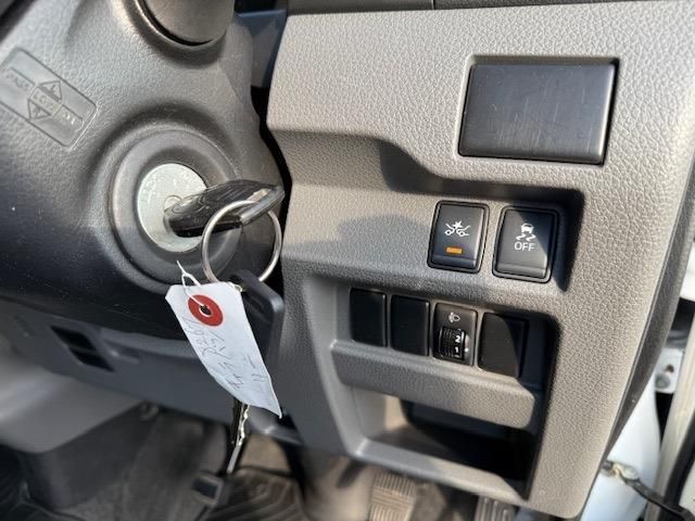 NISSAN NV350 CARAVAN 2021