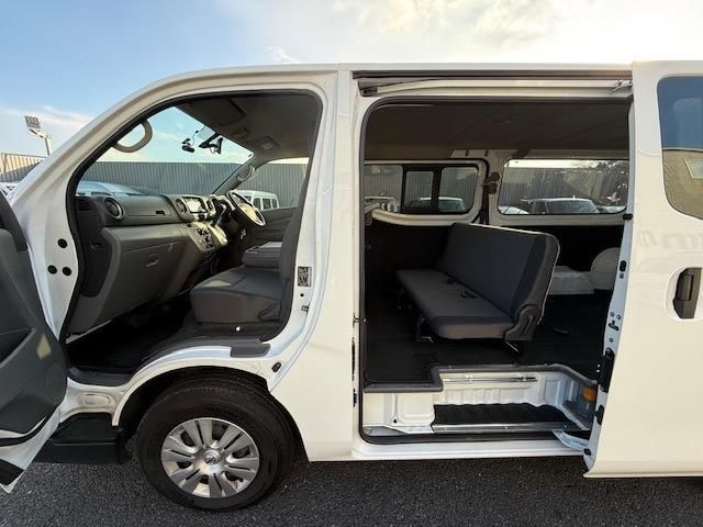 NISSAN NV350 CARAVAN 2021