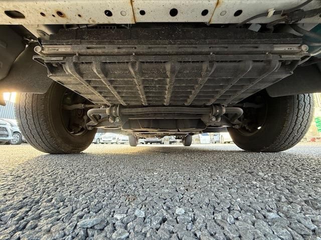 NISSAN NV350 CARAVAN 2021