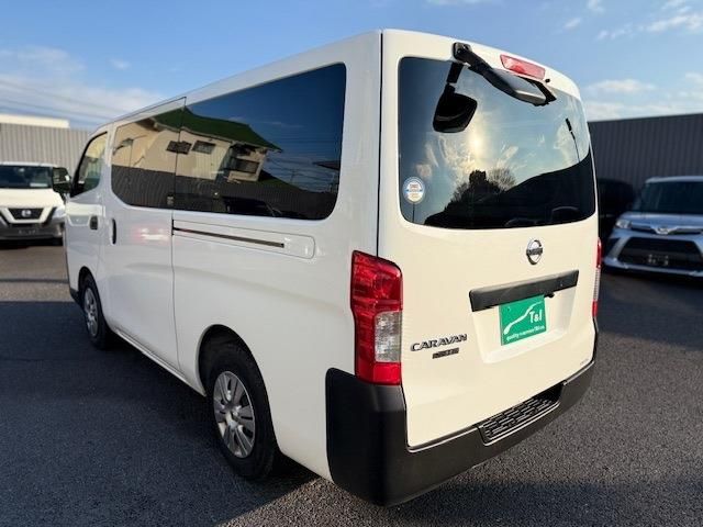 NISSAN NV350 CARAVAN 2021