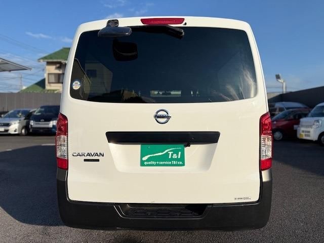 NISSAN NV350 CARAVAN 2021