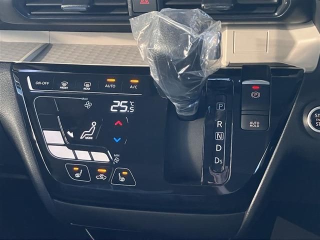 MITSUBISHI DELICA MINI 2025