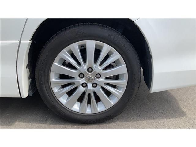 TOYOTA VELLFIRE 2012