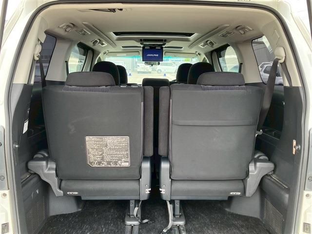 TOYOTA VELLFIRE 2012