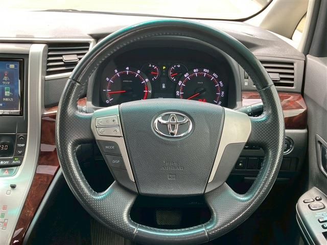 TOYOTA VELLFIRE 2012