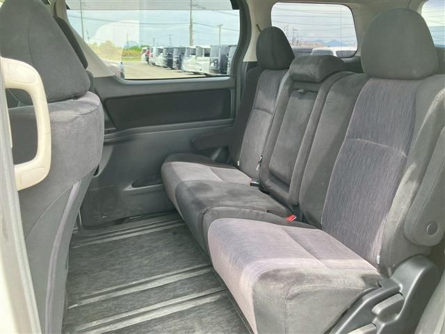 TOYOTA VELLFIRE 2012