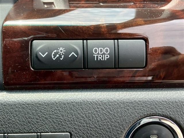 TOYOTA VELLFIRE 2012