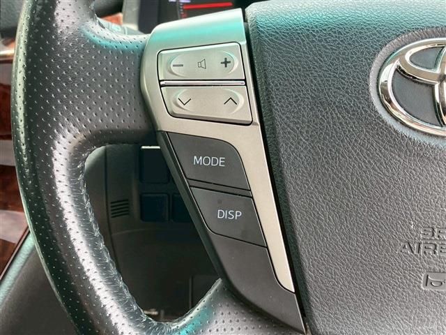 TOYOTA VELLFIRE 2012