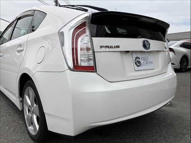 TOYOTA PRIUS 2015