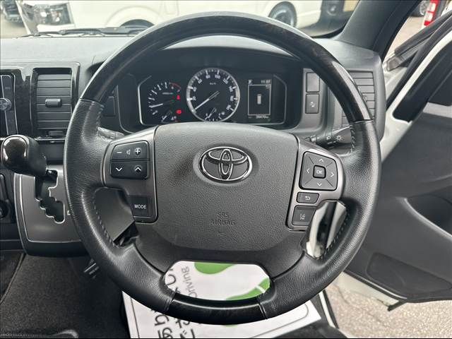 TOYOTA HIACE van 2WD 2023