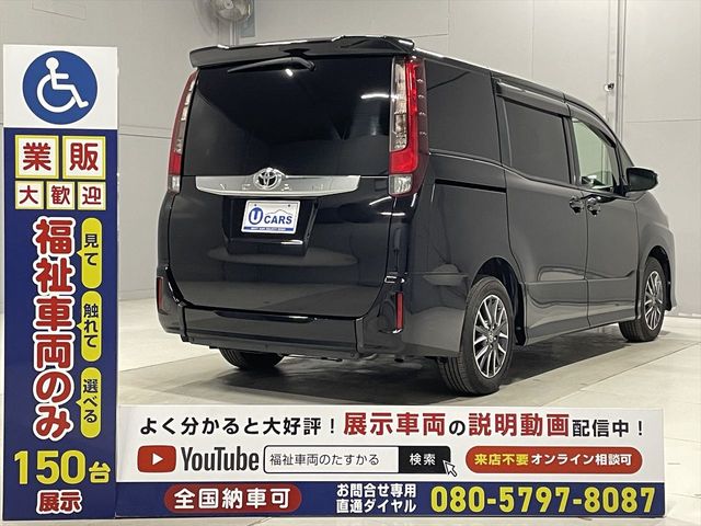 TOYOTA NOAH 2014