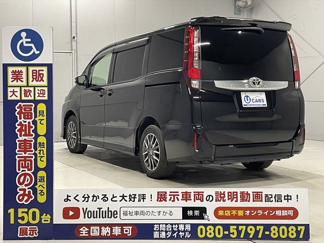 TOYOTA NOAH 2014
