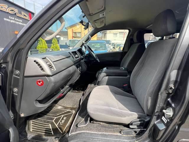 TOYOTA REGIUSACE van 2WD 2013