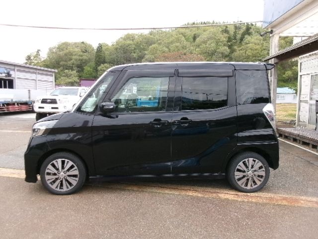 NISSAN DAYZ ROOX 4WD 2017