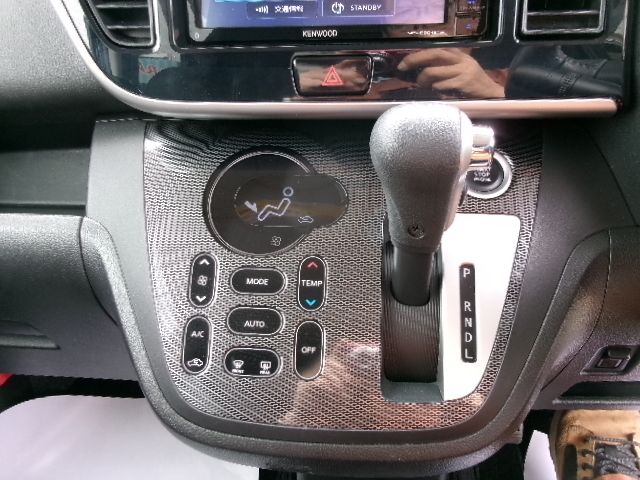 NISSAN DAYZ ROOX 4WD 2017