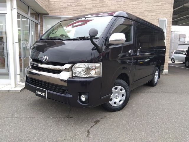 TOYOTA HIACE van 4WD 2016
