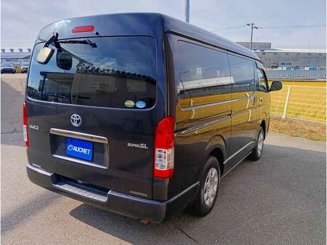 TOYOTA HIACE van 4WD 2016