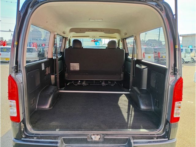 TOYOTA HIACE van 4WD 2016