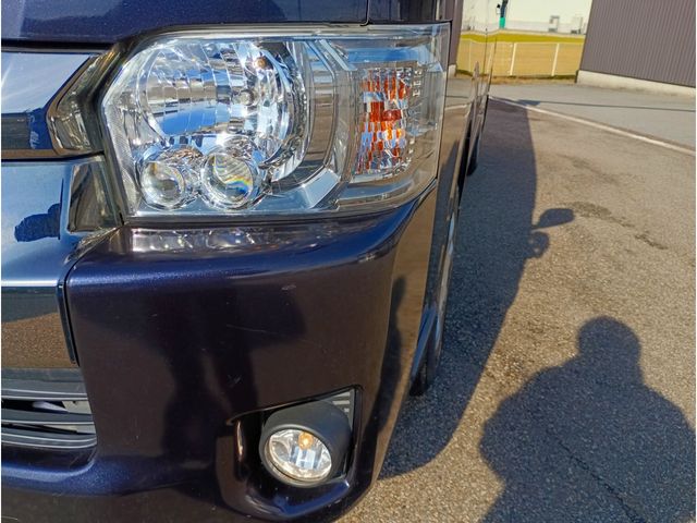 TOYOTA HIACE van 4WD 2016