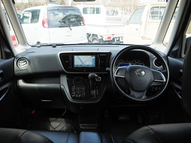 NISSAN DAYZ ROOX 2017