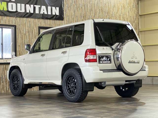 MITSUBISHI PAJERO io  4WD 2006