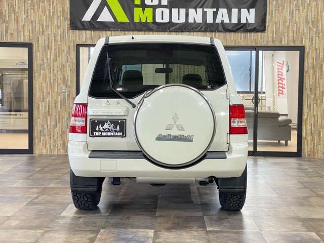 MITSUBISHI PAJERO io  4WD 2006