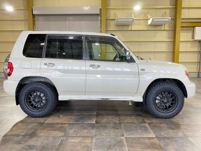 MITSUBISHI PAJERO io  4WD 2006
