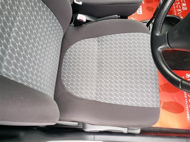 DAIHATSU MIRA GINO 2005