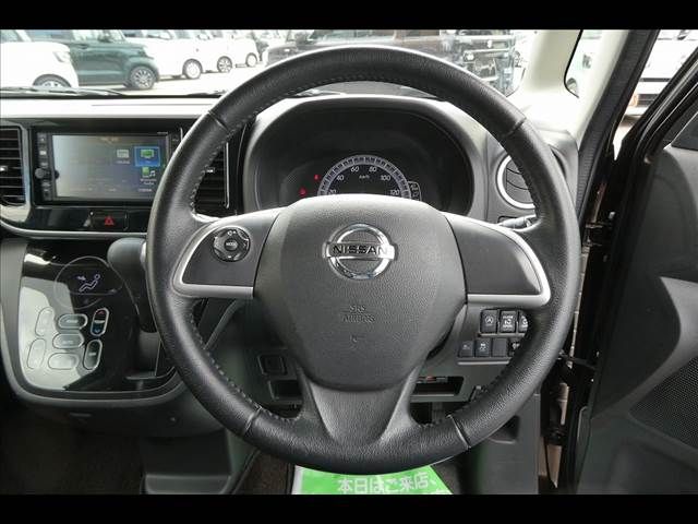 NISSAN DAYZ ROOX 2017