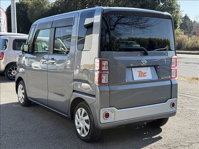 DAIHATSU WAKE 2015