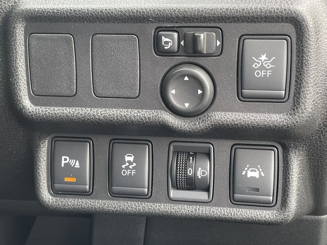 NISSAN NOTE 4WD 2019