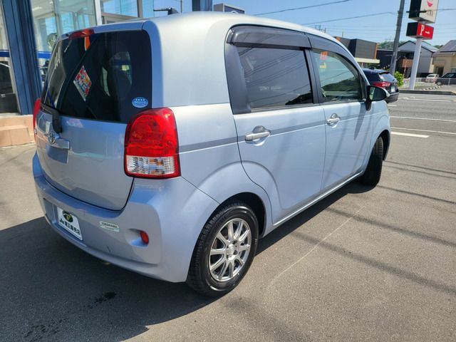 TOYOTA PORTE 2015
