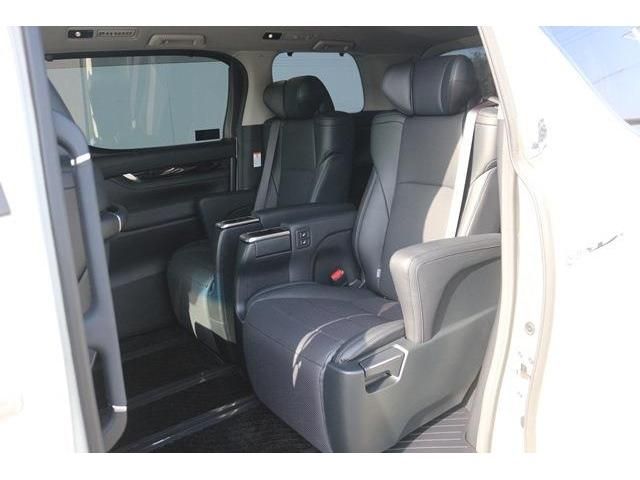 TOYOTA ALPHARD 2018