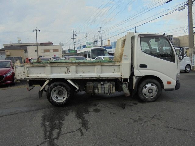 TOYOTA DYNA 2018