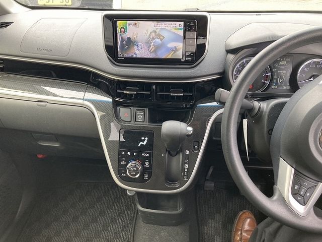 DAIHATSU MOVE CUSTOM 2018