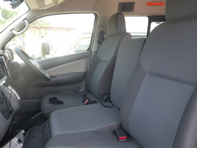 NISSAN NV350 CARAVAN 2015