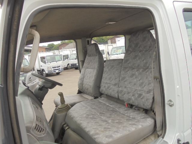 MAZDA TITAN DUSH 2003