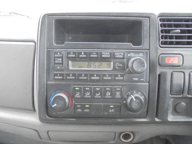 MAZDA TITAN DUSH 2003