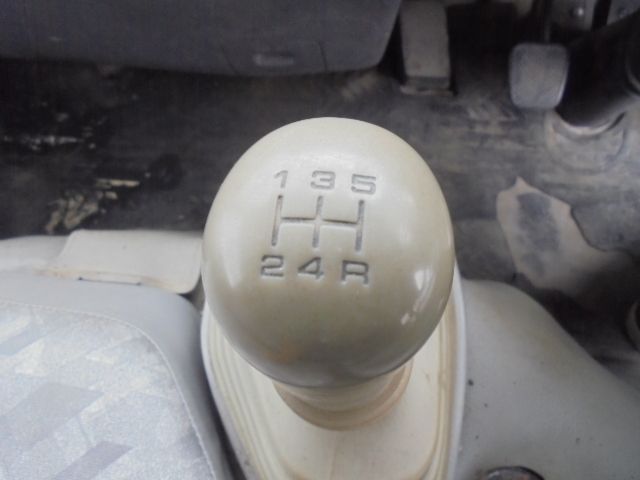 MAZDA TITAN DUSH 2003