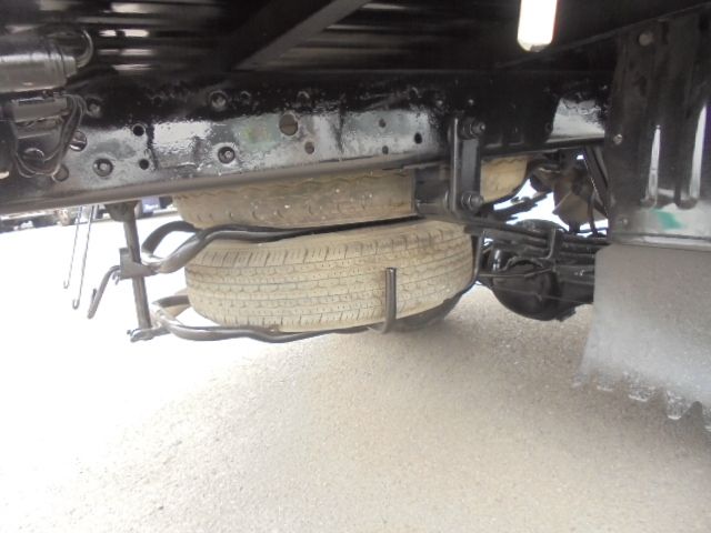 MAZDA TITAN DUSH 2003