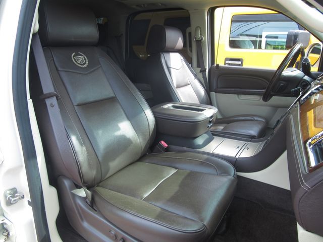 CADILLAC CADILLAC ESCALADE 2012