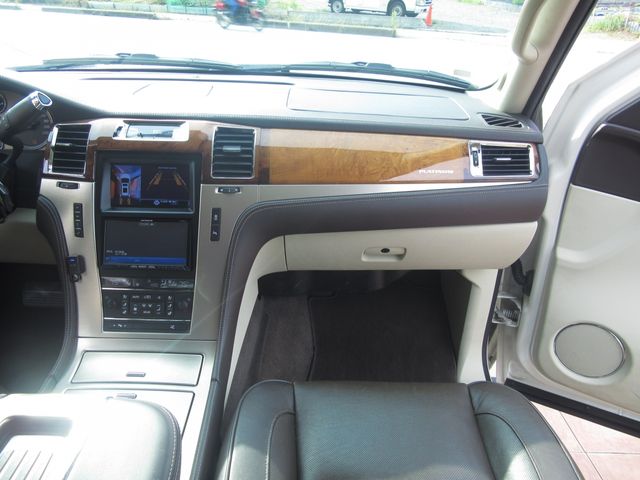 CADILLAC CADILLAC ESCALADE 2012