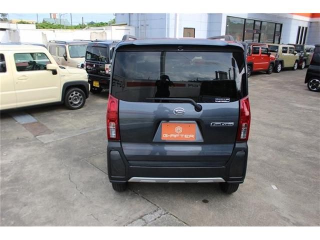 DAIHATSU TANTO FAN CROSS 2023