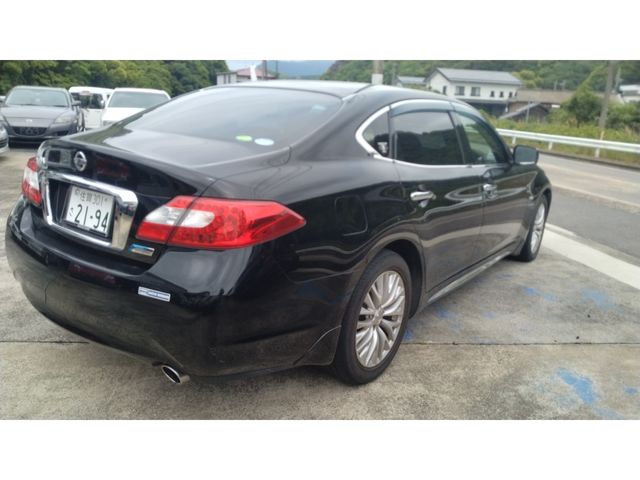 NISSAN CIMA HYBRID 2015